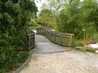  petit pont dans le parc de la rue Argence